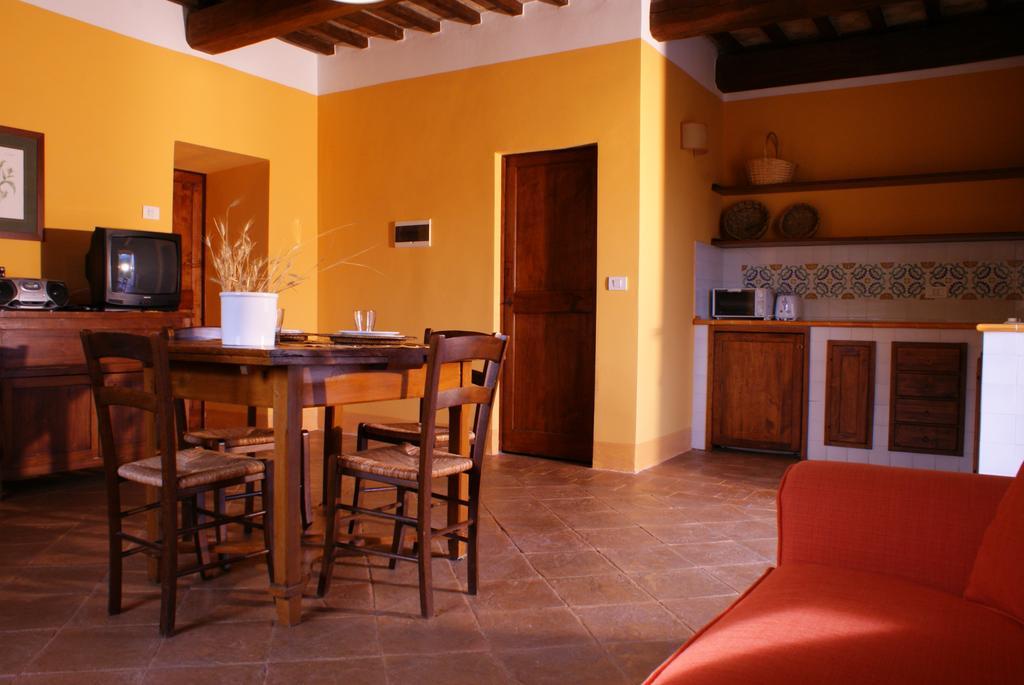 Aparthotel Re Artù Assisi Country Lifestyle Chambre photo