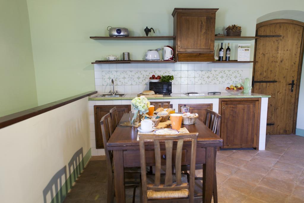 Aparthotel Re Artù Assisi Country Lifestyle Extérieur photo