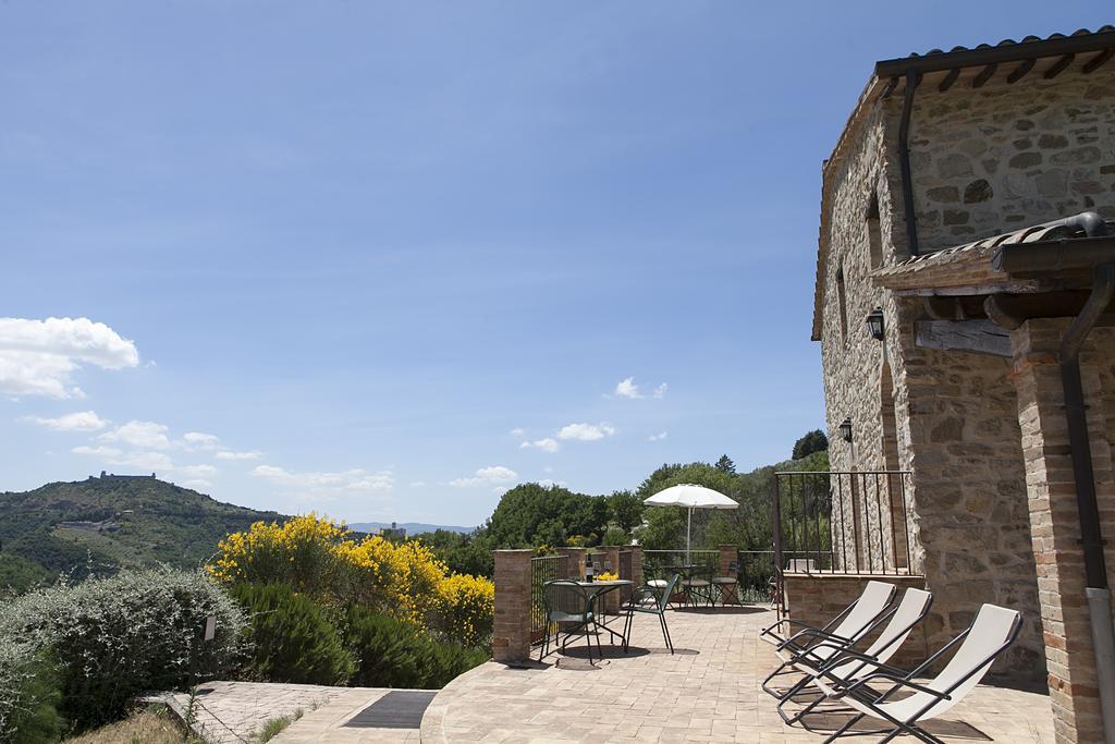 Aparthotel Re Artù Assisi Country Lifestyle Extérieur photo