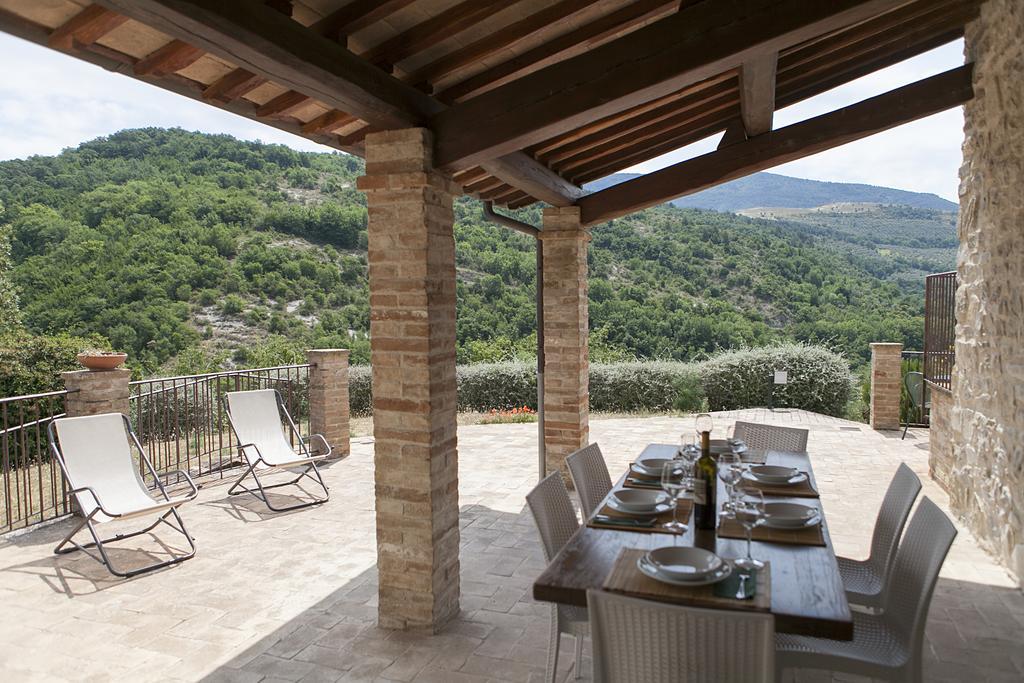 Aparthotel Re Artù Assisi Country Lifestyle Extérieur photo