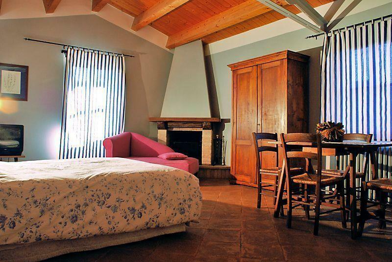 Aparthotel Re Artù Assisi Country Lifestyle Extérieur photo